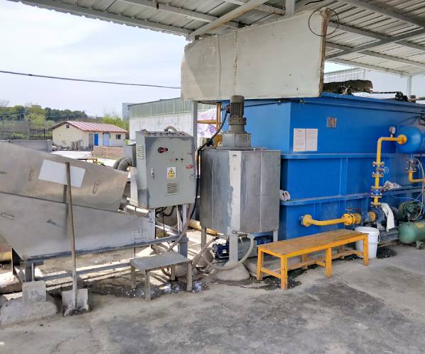 废水处理现场 废水处理现场