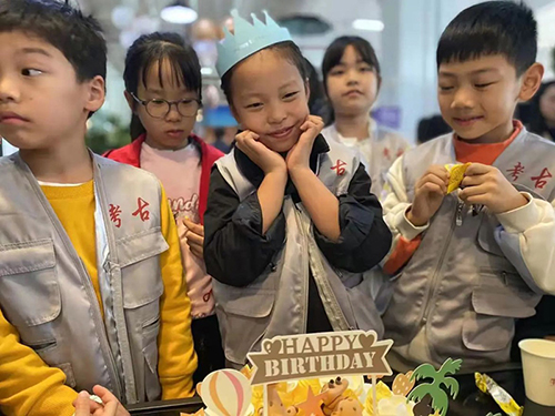 安峰环保秋季亲子团建活动，现场欢乐不断！